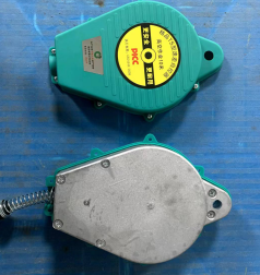 高空作業(yè)時不能同時失去安全防墜器和安全帶的保護